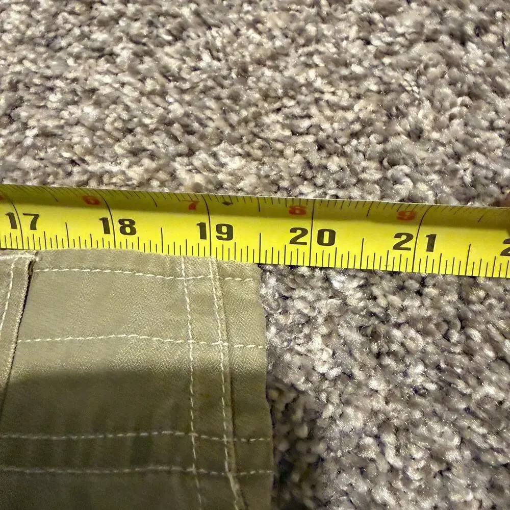 KÜHL Mens XL Khaki Cargo Shorts Ambassador Wornout Hiking Outdoor Utility